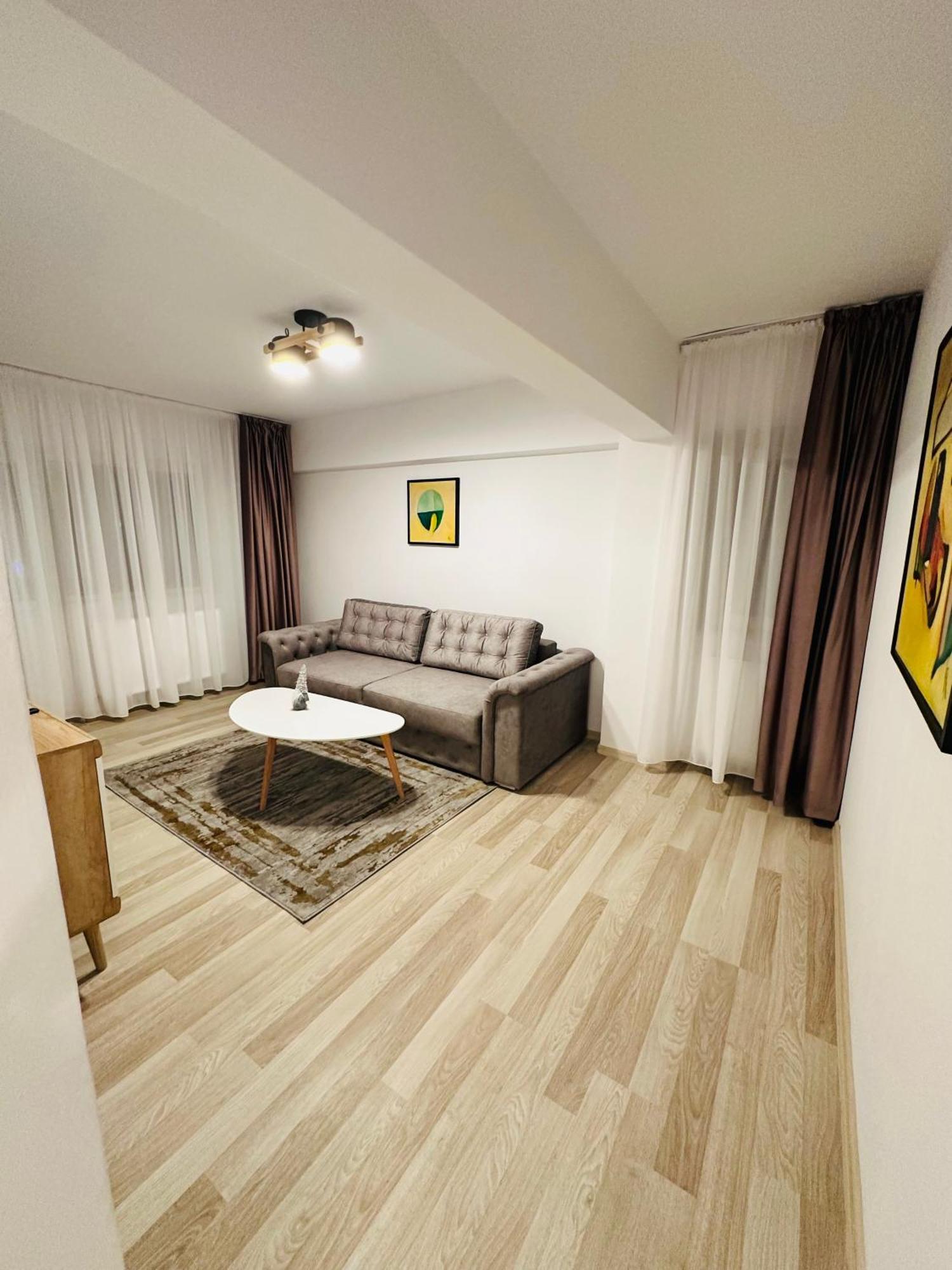 Apartament Patrick Gura Humorului Eksteriør billede